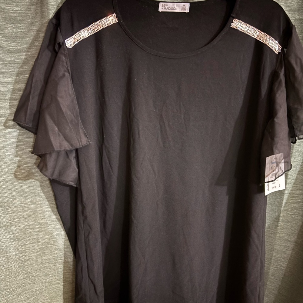 89th & Madison Black Ruffled T-Shirt Blouse